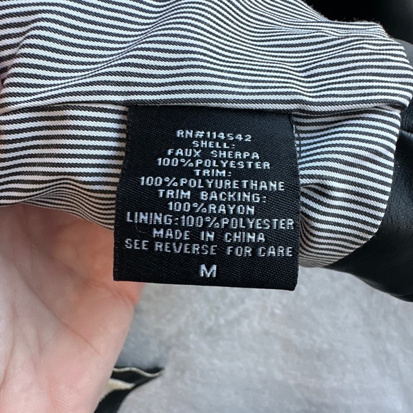 JouJou Womens Sherpa Fleece Vest Black Faux Leather Trim Moto Style Medium - Picture 8 of 10